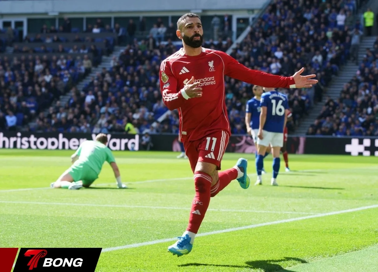 Salah ăn mừng sau khi ghi bàn mở tỷ số