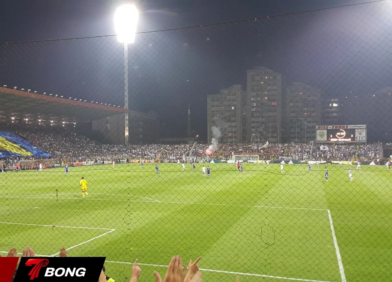 Sân Bilino Polje tại Zenica trước trận đấu