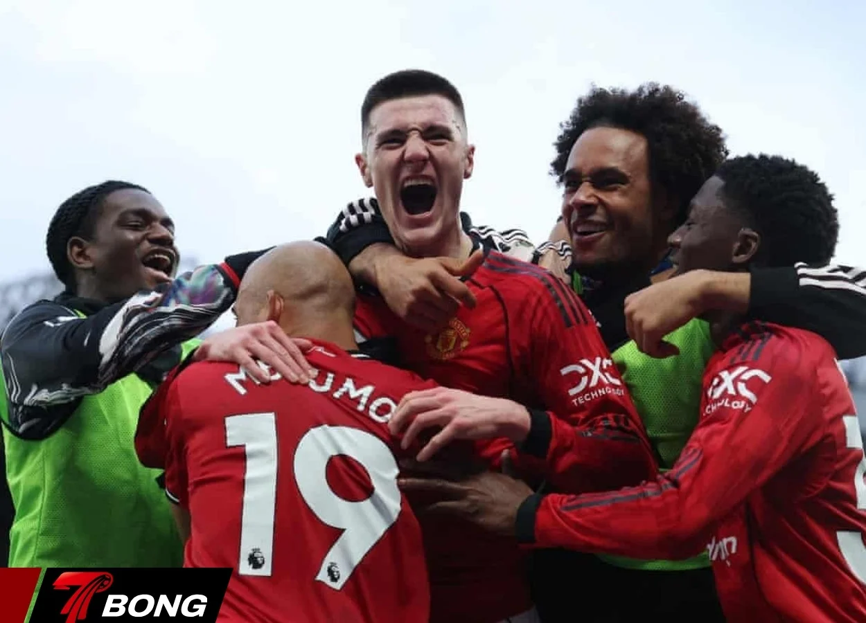 Sesko ăn mừng bàn thắng quyết định cho MU