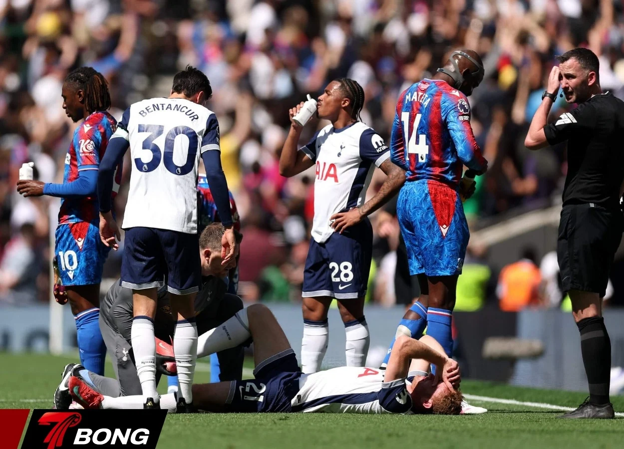 Spurs gục ngã trước Palace trong trận derby