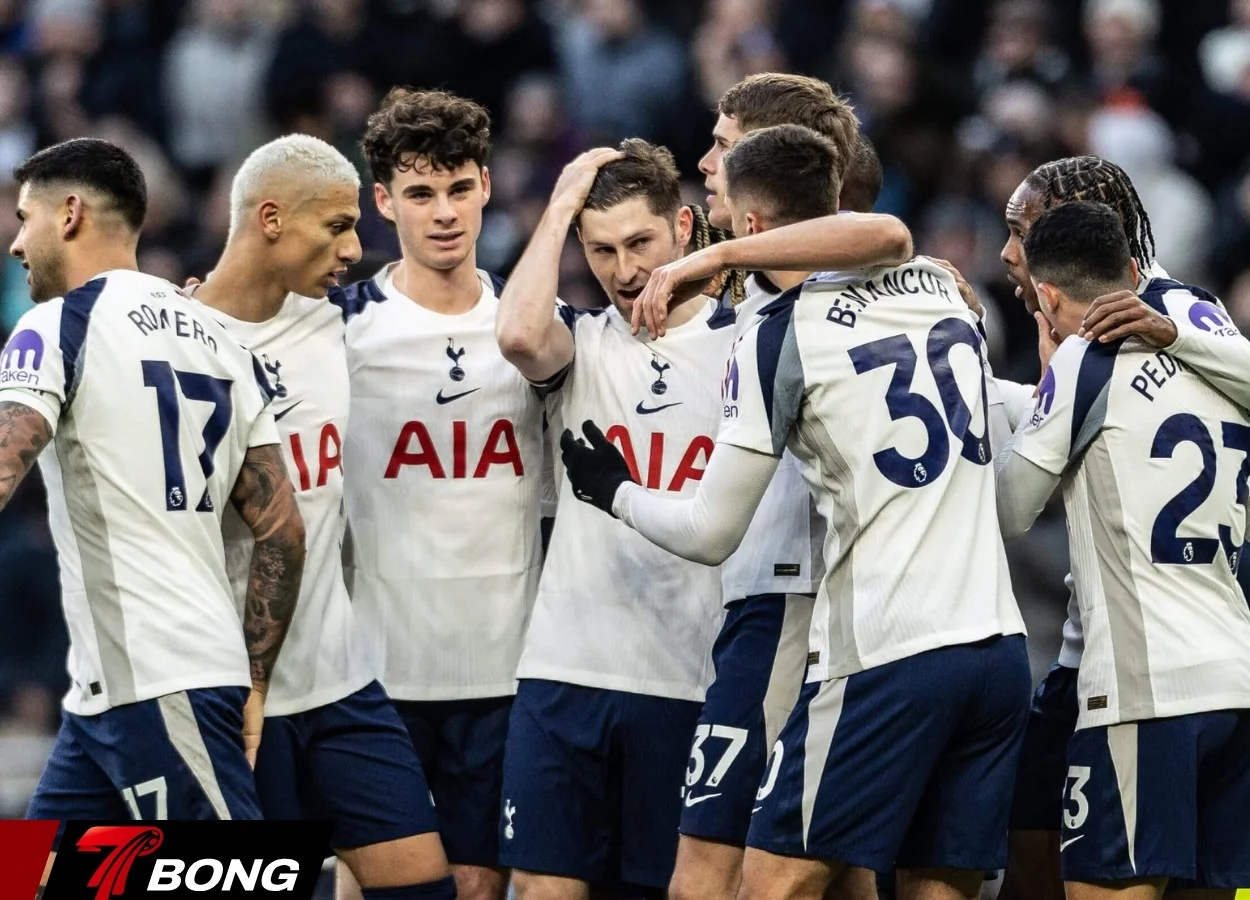 Spurs hơn nhóm rớt hạng chỉ 4 điểm