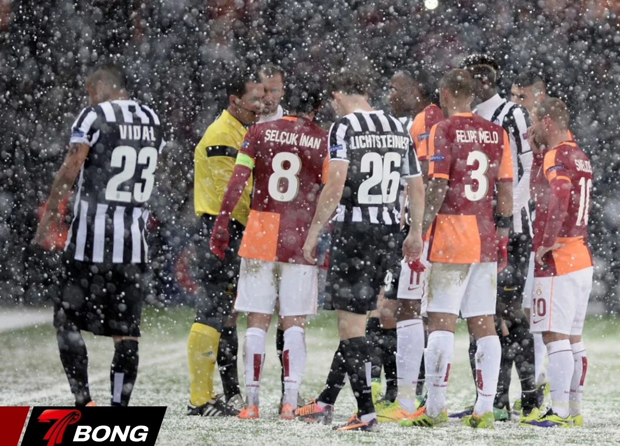 Tình hình lực lượng và sức nóng nghẹt thở tại sân Rams Park