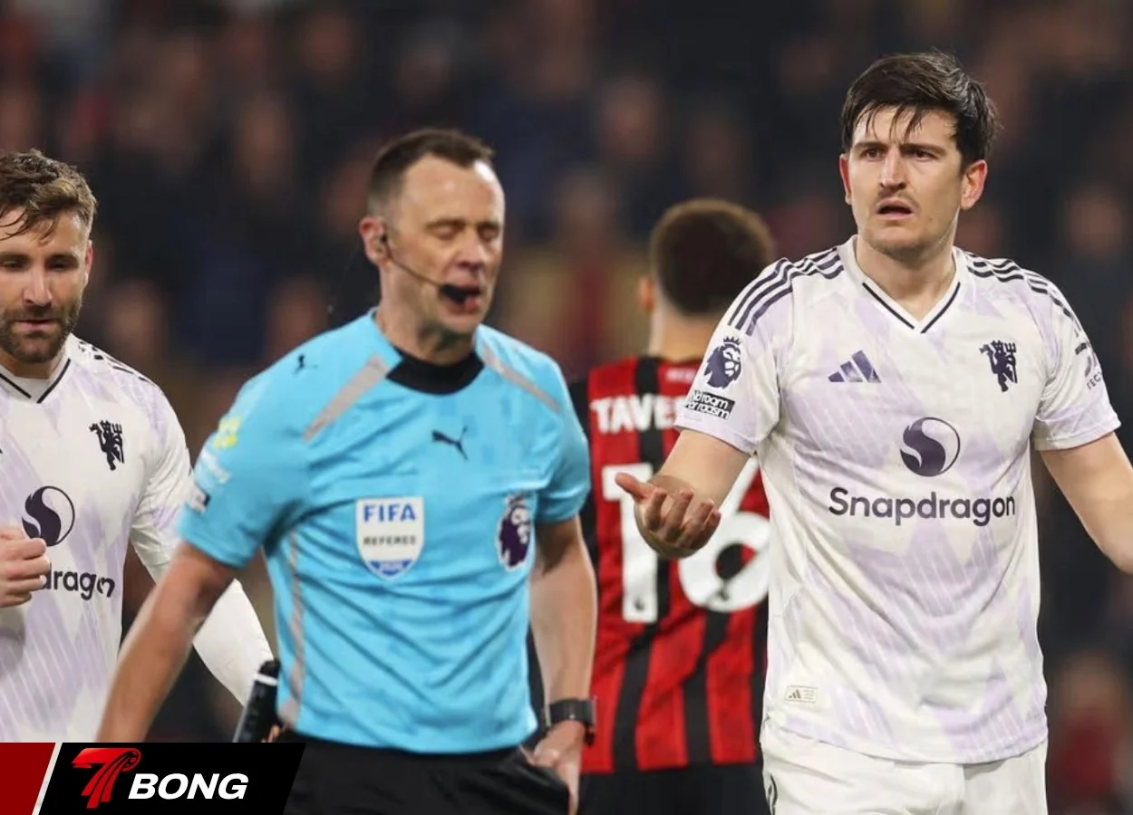 Tấm thẻ đỏ của Harry Maguire được cho là quá nặng tay