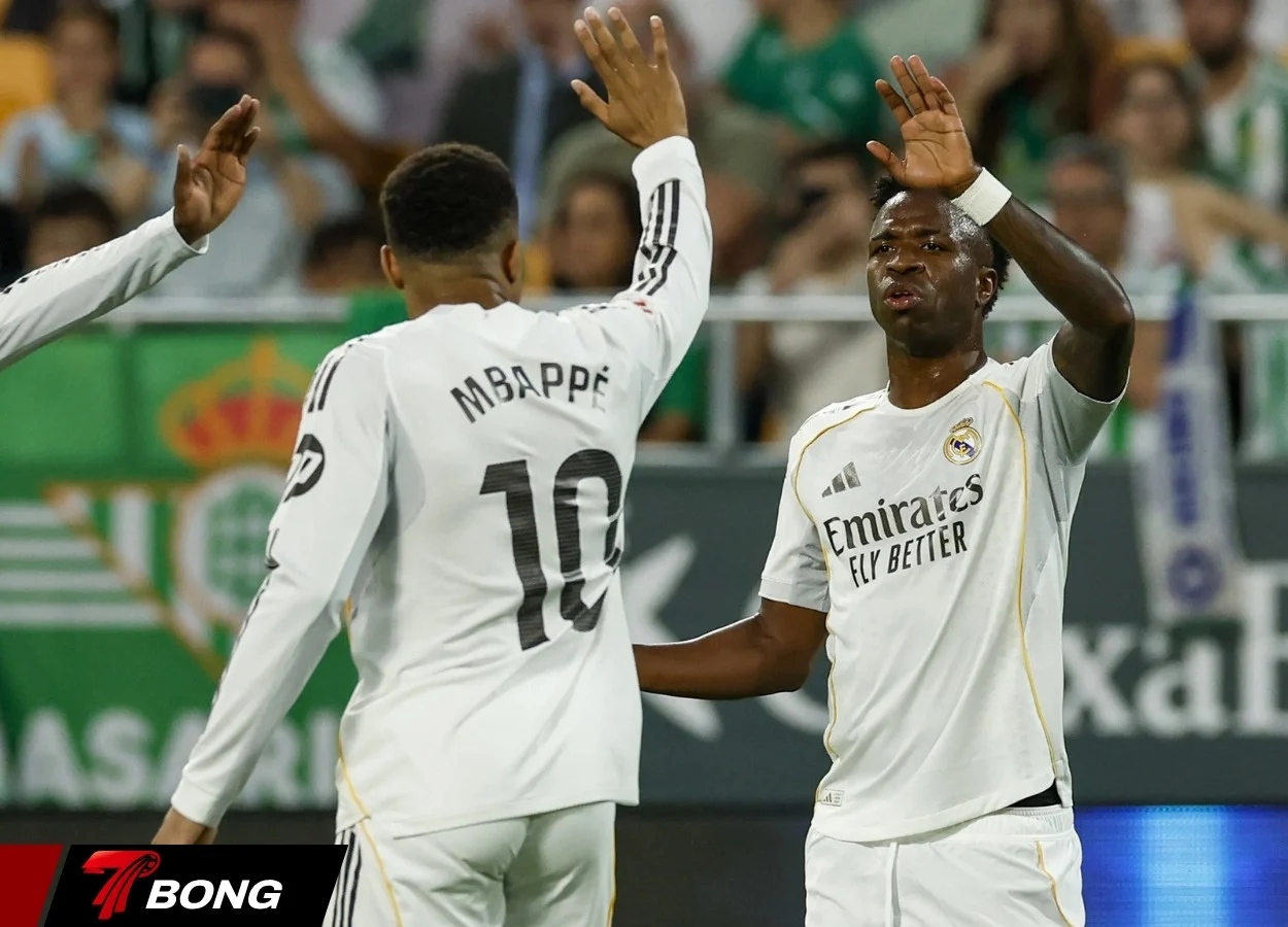 Vinicius Junior ăn mừng bàn thắng mở tỷ số