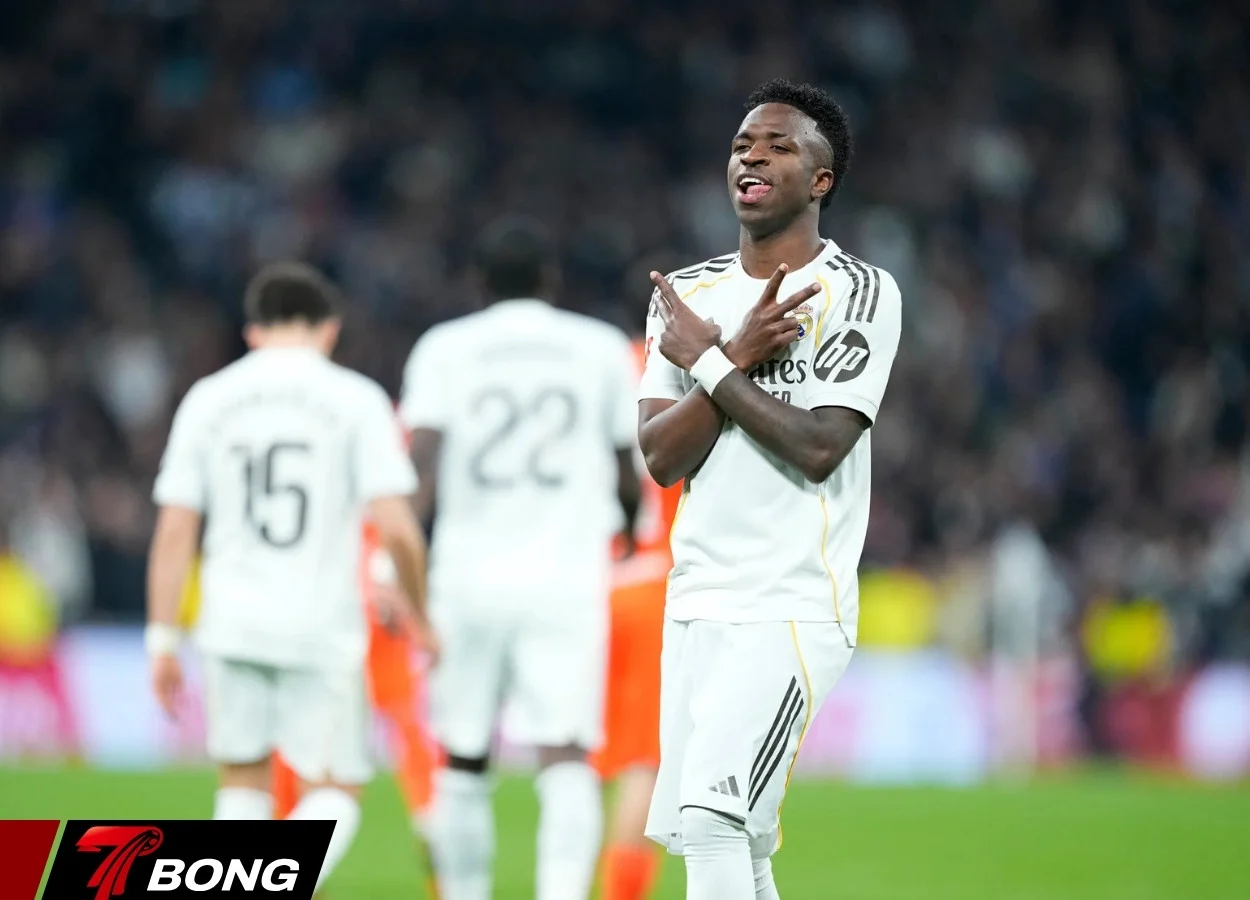 Vinicius ghi bàn quyết định trên chấm 11m