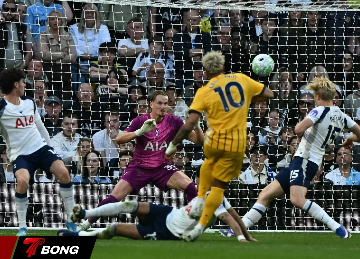 Xavi Simons ghi siêu phẩm cứa lòng đẹp mắt