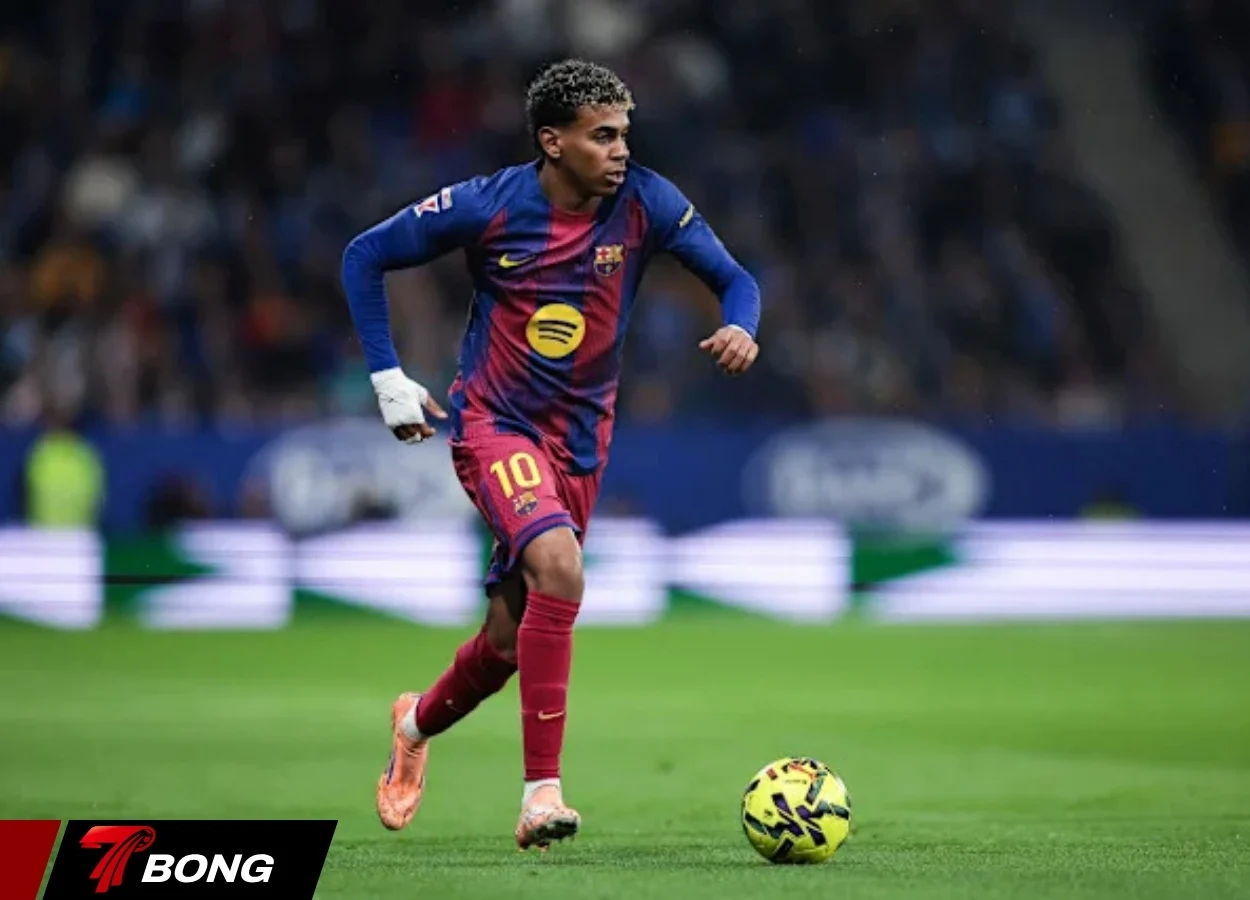 Yamal liên tục qua người khiến đối thủ bất lực