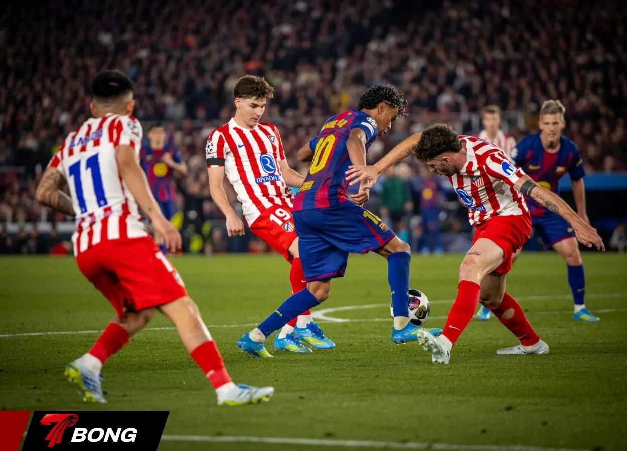 Yamal rê bóng qua người trong trận gặp Atletico