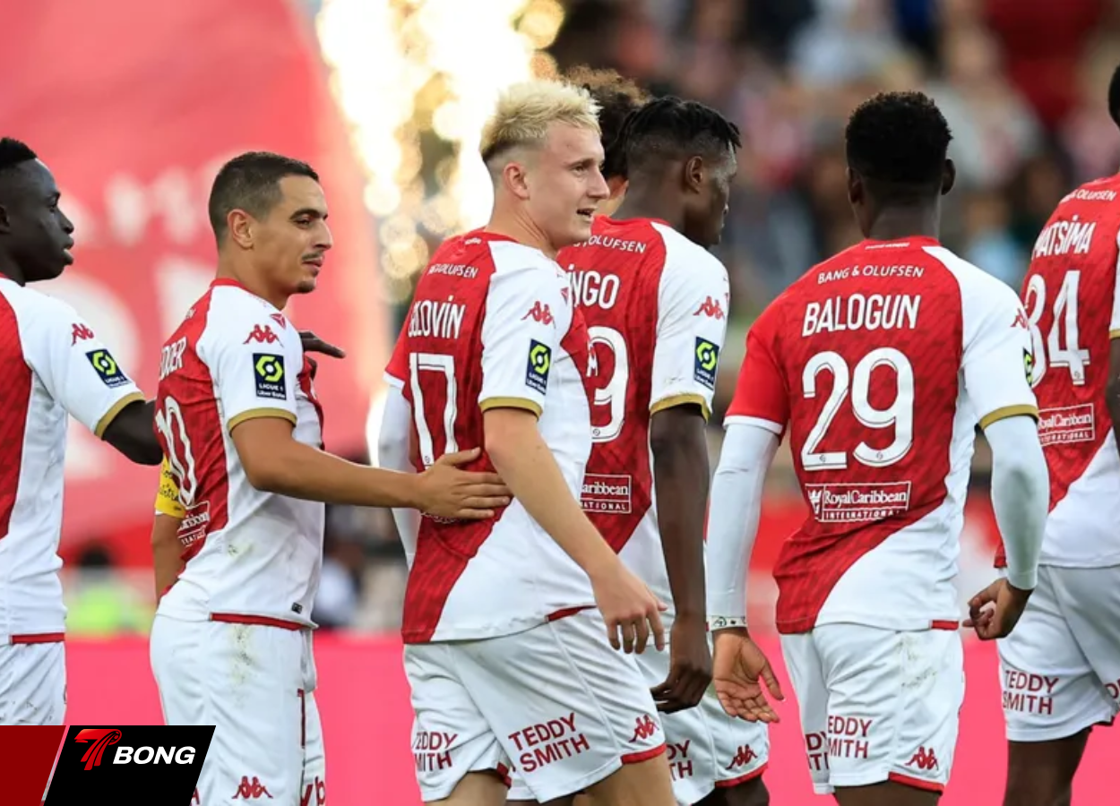 Aleksandr Golovin ghi bàn cho Monaco