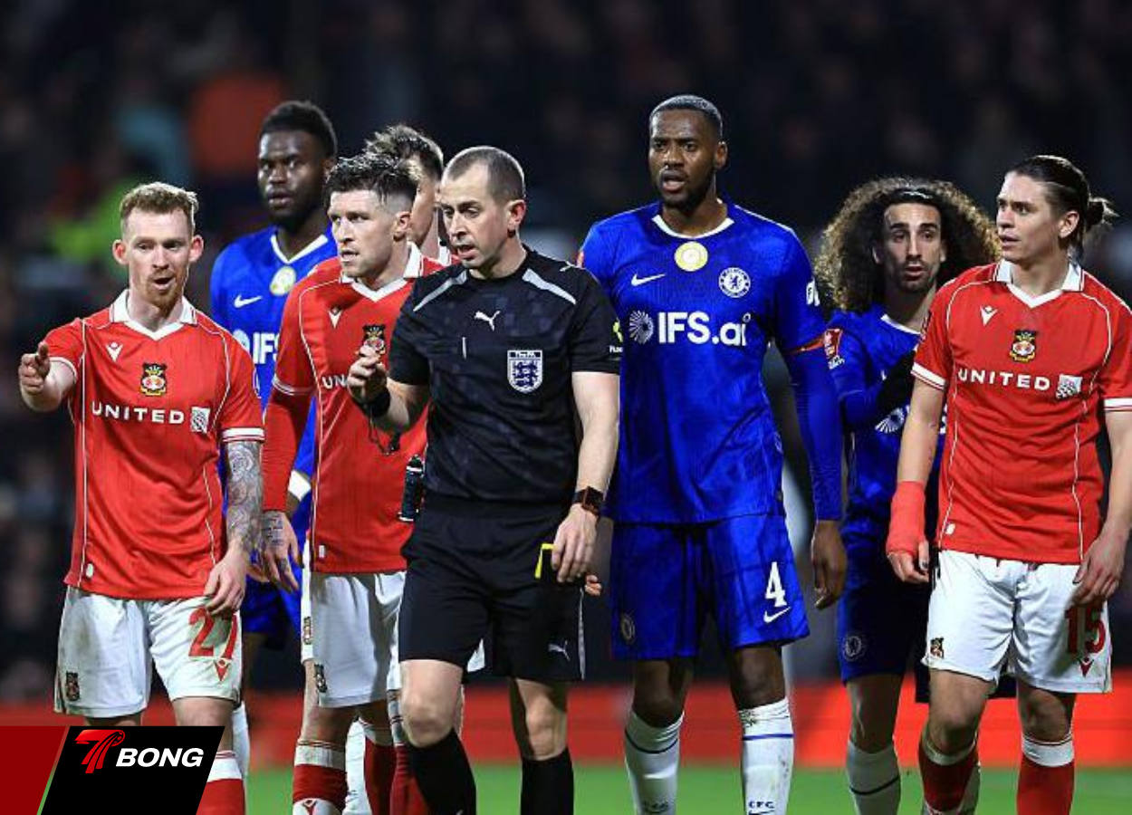 Bước ngoặt thẻ đỏ