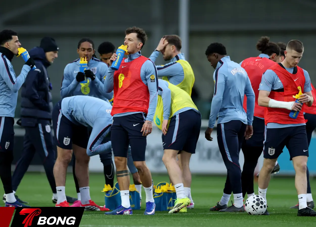 Câu chuyện kết nối trong phòng thay đồ sẽ là việc Ben White cần vượt qua