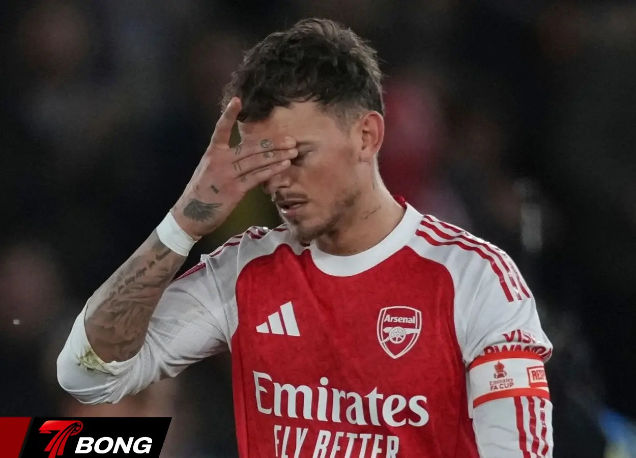Đêm ác mộng của Arsenal vẫn chưa hề nguôi ngoai