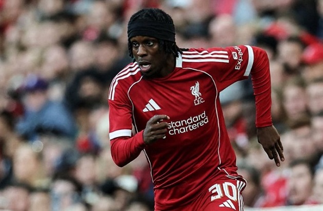 Frimpong được đẩy lên hàng tiền đạo