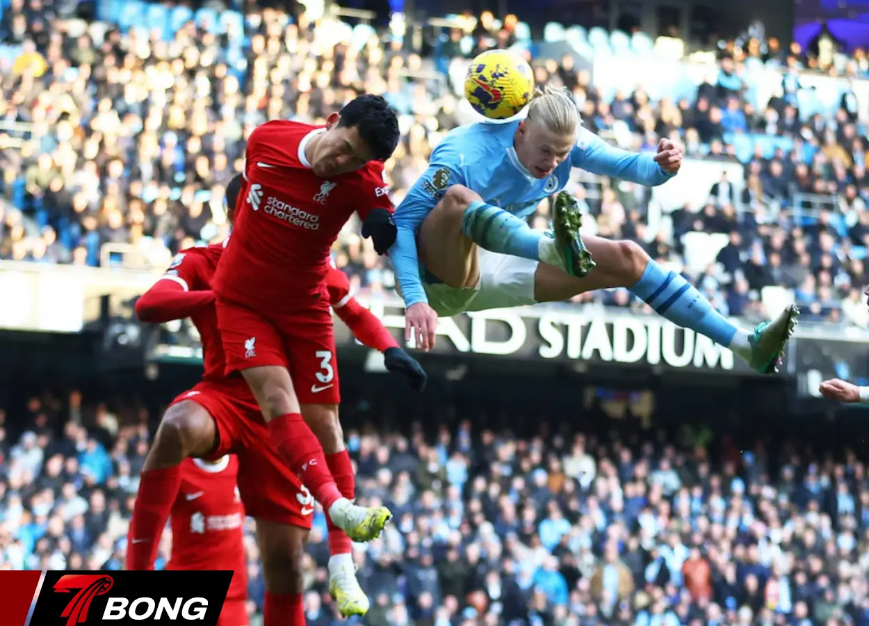 Manchester City tạm thời có lợi thế trước trận thư hùng