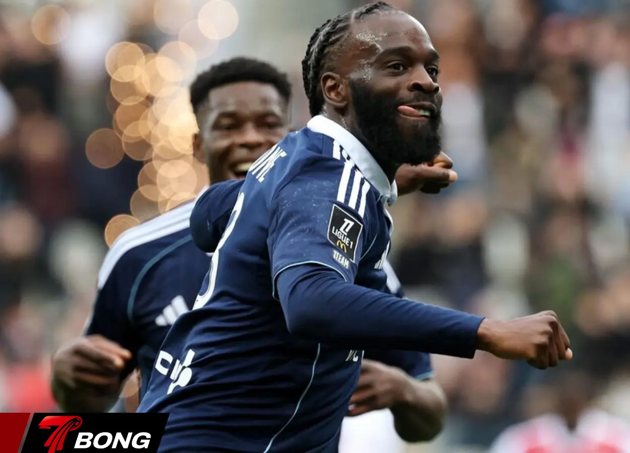 Jonathan Ikone hoàn thành cú đúp, Paris FC đè bẹp đối thủ