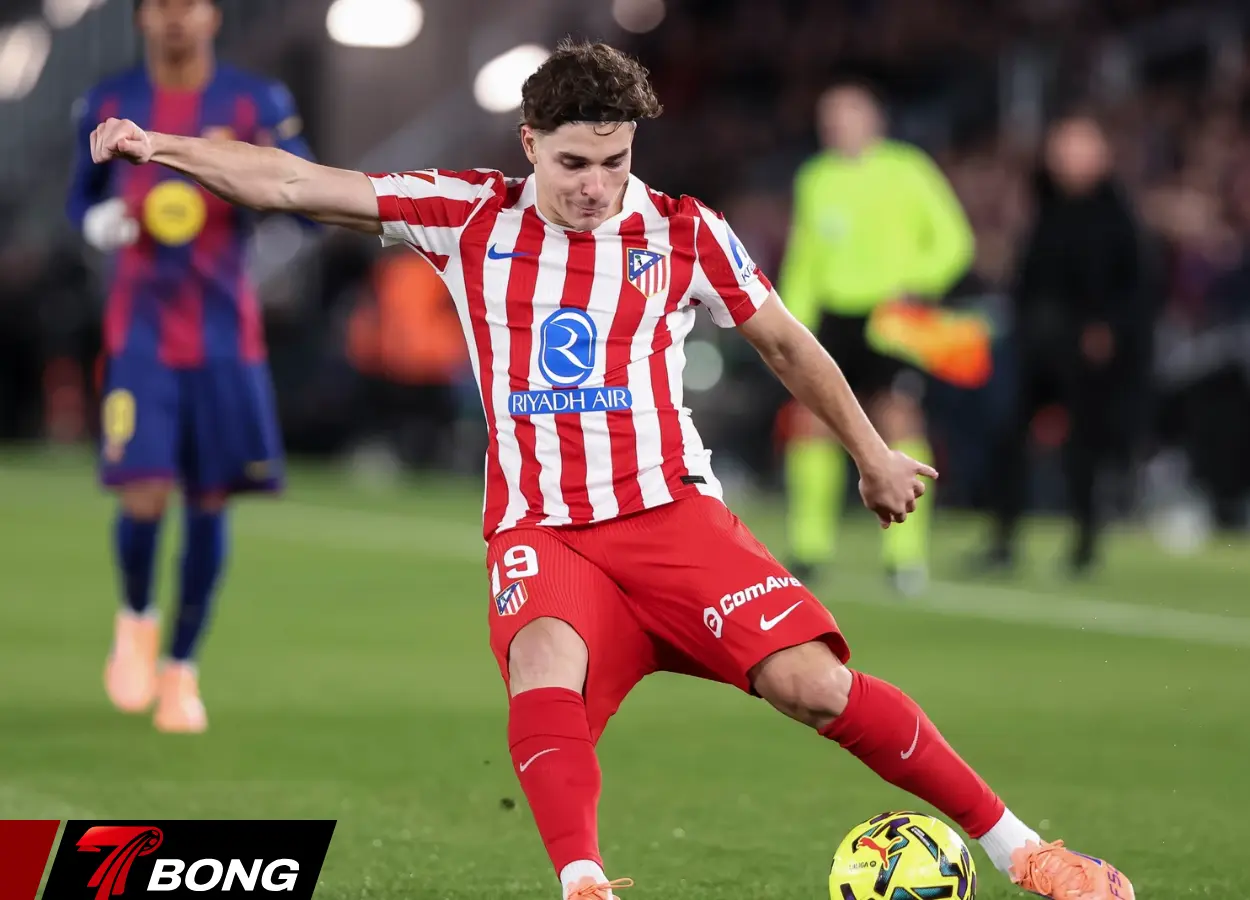 Julian Alvarez nhiều khả năng sẽ không thay thế Viktor Gyokeres