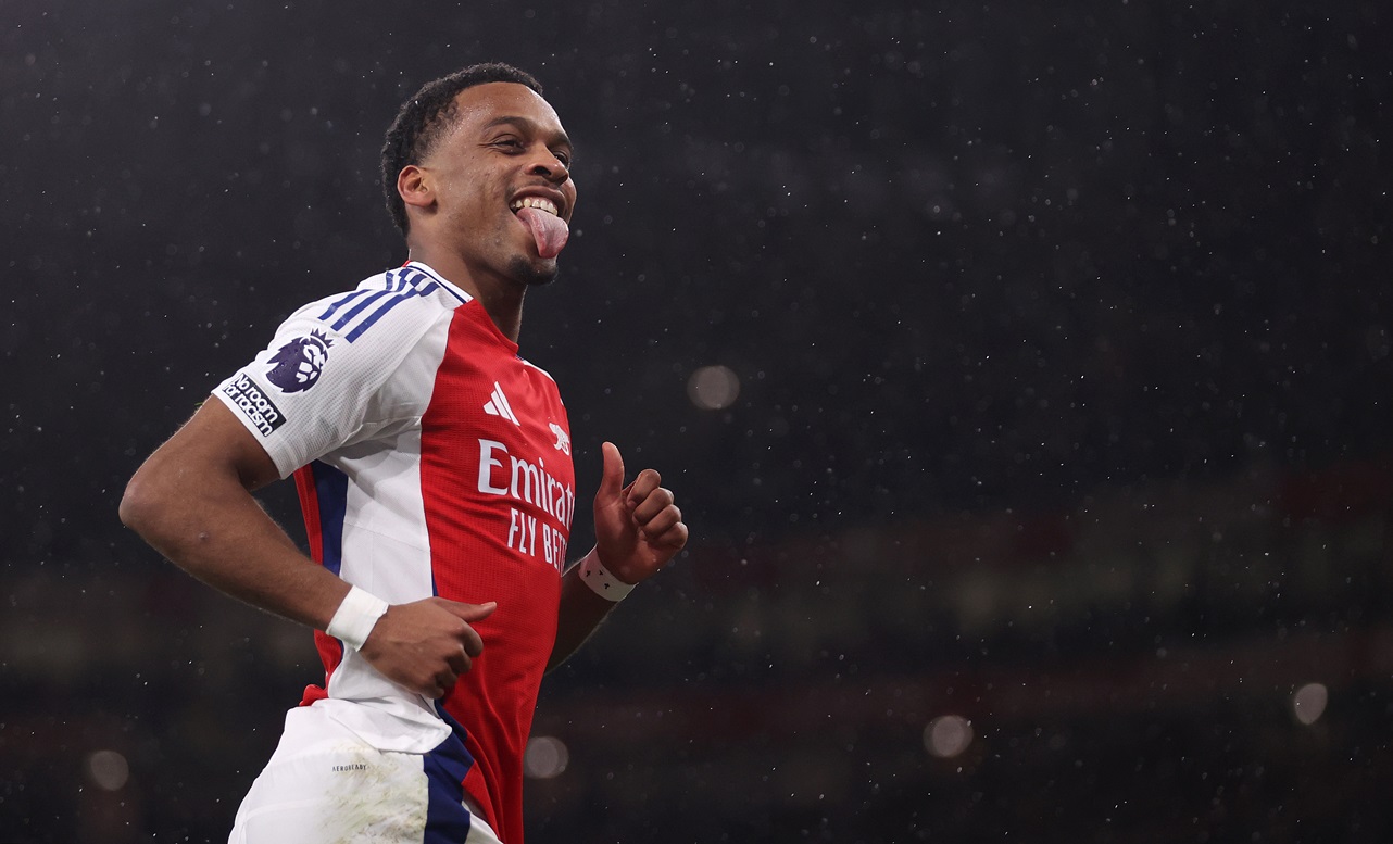 Jurrien Timber: Mũi khoan lợi hại bên hành lang cánh