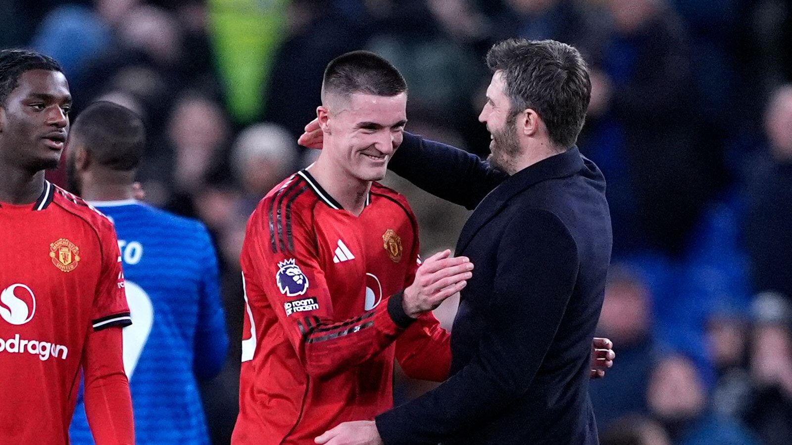 MU lột xác nhờ Michael Carrick