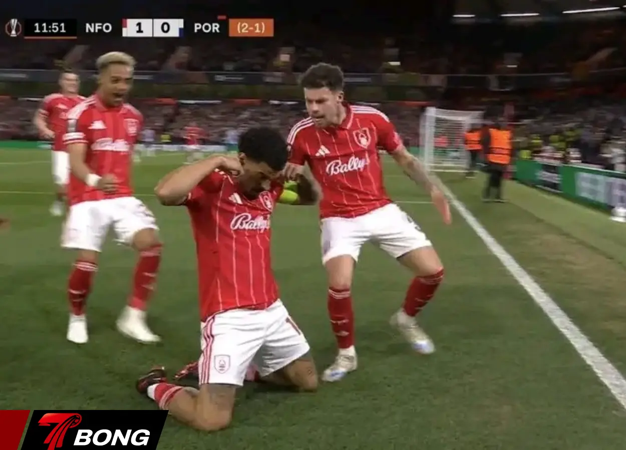 Morgan Gibbs-White ghi bàn thắng duy nhất của trận đấu