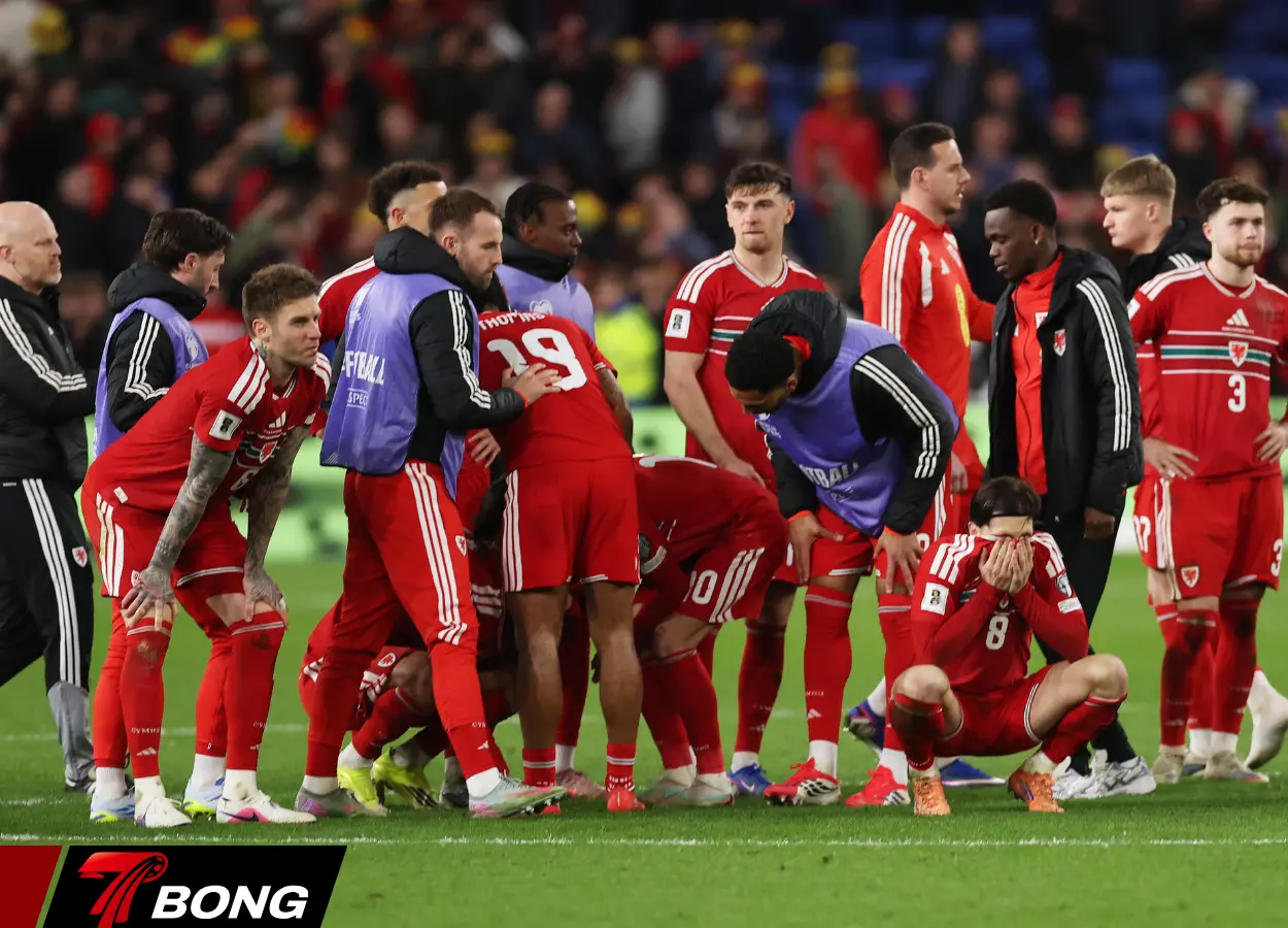 Neco Williams ôm hận trên chấm luân lưu