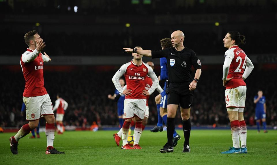 Những quyết định tai hại của trọng tài