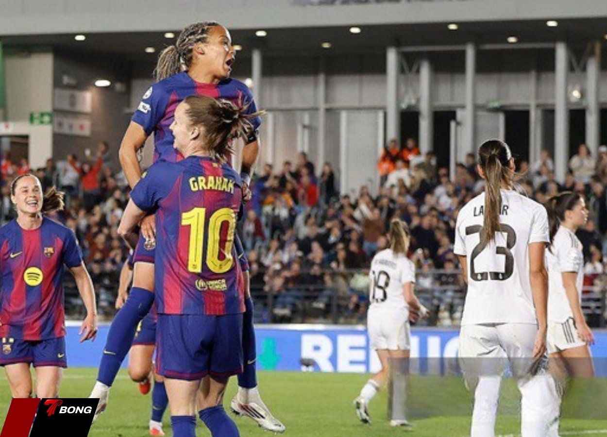 Barcelona đã giành chiến thắng áp đảo 6-2 trước Real Madrid