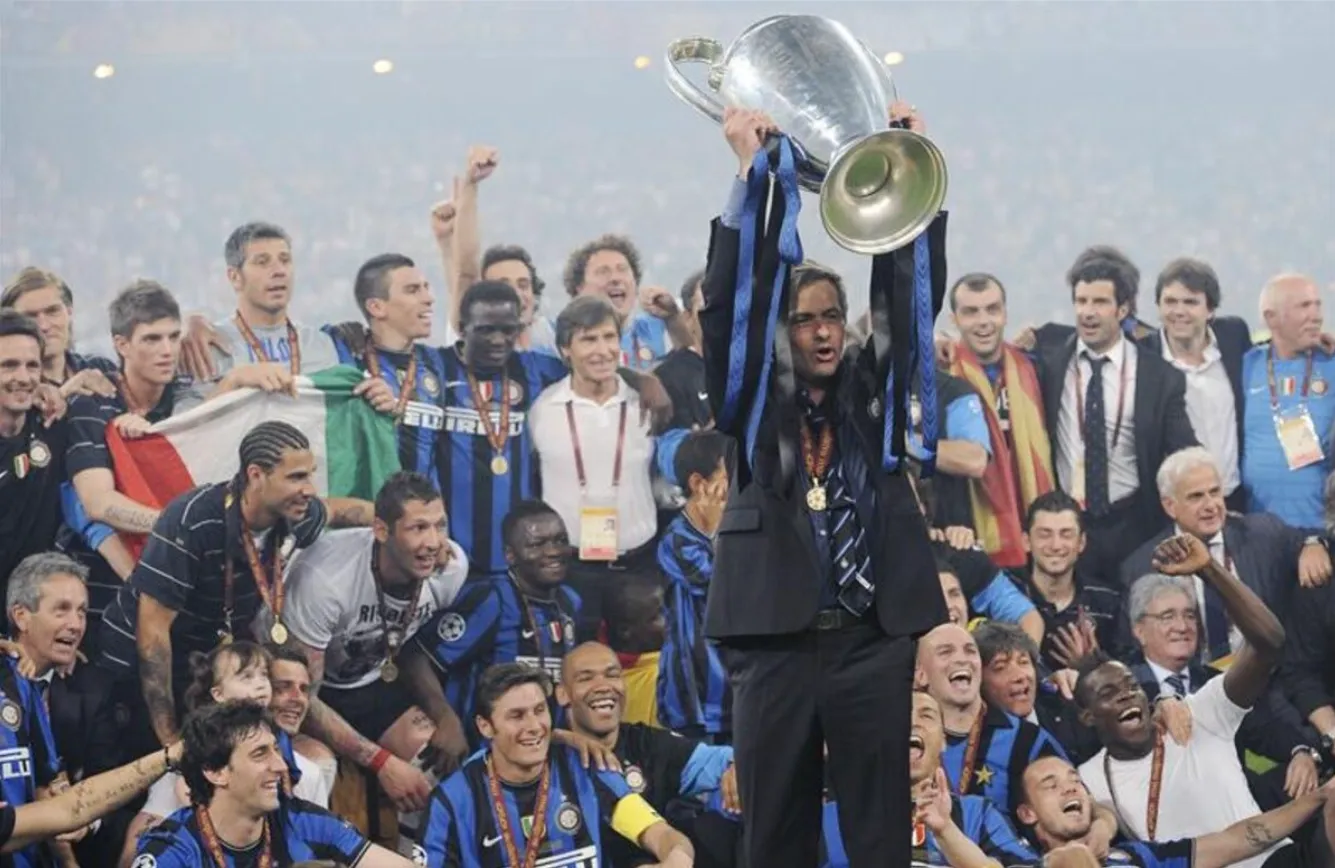 Mourinho - từ nỗi đau bị Barca khước từ đến vinh quang Champions League