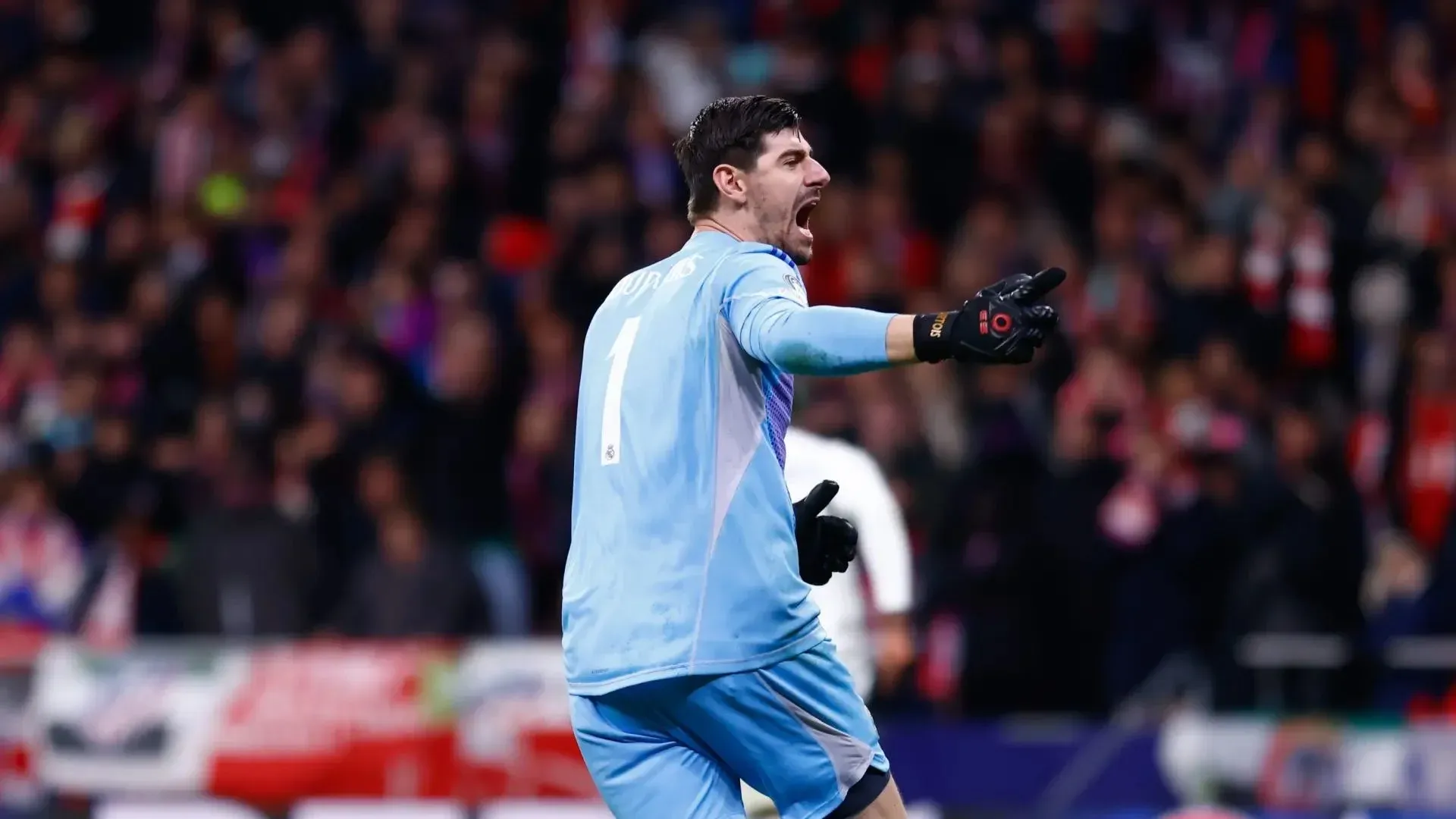 Real Madrid gia hạn hợp đồng 2 năm với thủ môn Thibaut Courtois
