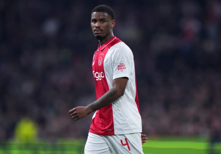 Chelsea nhắm Jorrel Hato giá 60 triệu bảng: Hậu vệ đa năng Ajax trở lại tầm ngắm The Blues