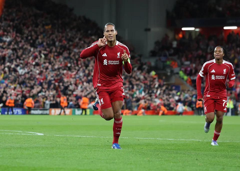 Ngôi sao Man City dành lời khen ngợi cho huyền thoại Liverpool