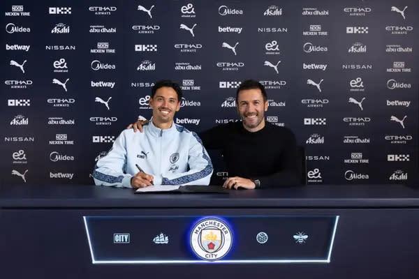 CĐV Man City nói gì về những việc Hugo Viana cần làm trong kỳ chuyển nhượng hè này