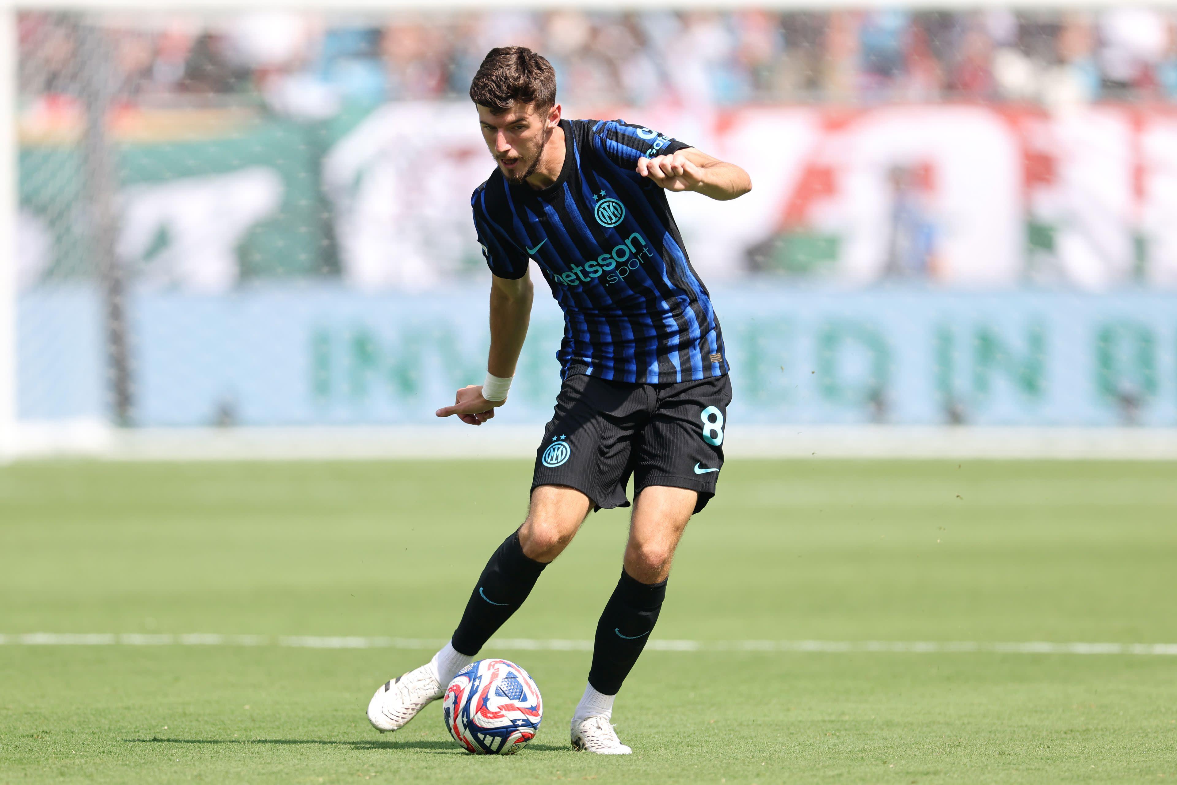 Người hùng ra mắt Nerazzurri tuyên bố 'Tôi không thể chờ đợi để khoác lên mình chiếc áo này' sau chiến thắng 5-0 của Inter Milan trước Torino tại Serie A