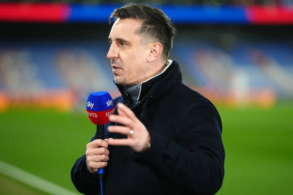Nottingham Forest cấm Gary Neville tham dự trận đấu cuối, Sky Sports buộc phải thay đổi kế hoạch