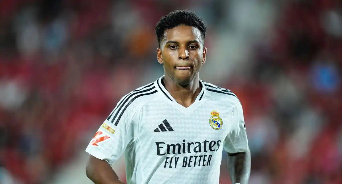 PSG tái gia nhập cuộc đua ký hợp đồng Rodrygo Goes khi Arsenal chần chừ
