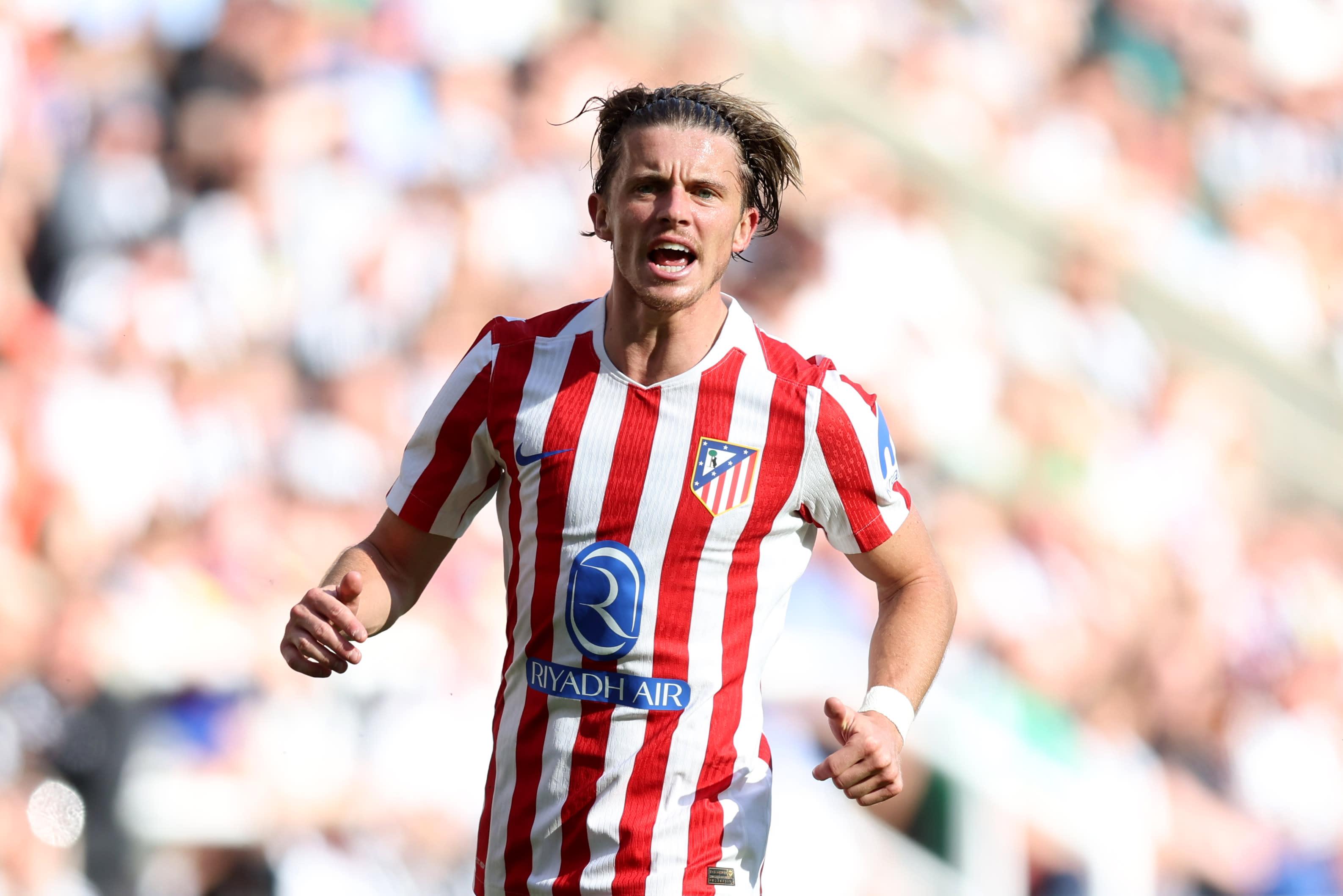 Manchester United Từng Muốn Mượn Tiền Vệ Atletico Madrid Này: Amorim Có Nên Quay Lại Đàm Phán Vào Tháng Một?