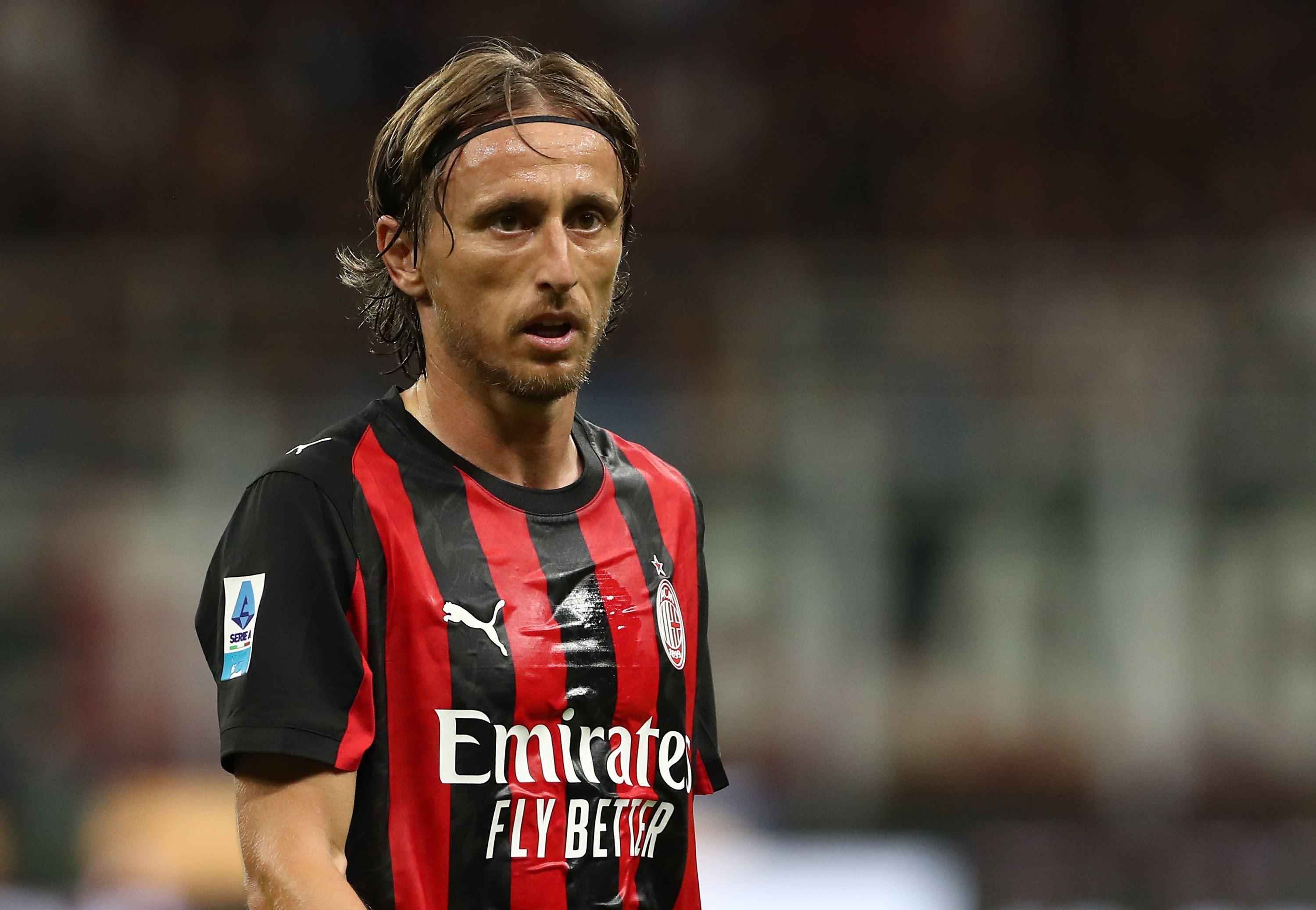 Bước sang tuổi 40, Modric làm nên lịch sử trong chiến thắng Serie A của Milan 🇮🇹