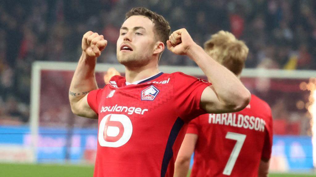 Leeds sắp chiêu mộ Gudmundsson - nhưng anh là ai?