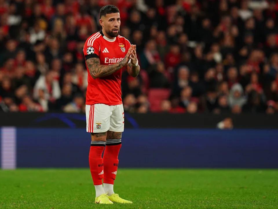 Barcelona thu hẹp cuộc săn hậu vệ tháng Giêng vào ba cái tên bất ngờ