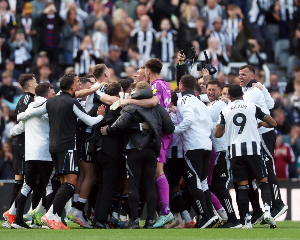 Newcastle chen chân vào Champions League dù Everton có pha phá lưới từ Alcaraz