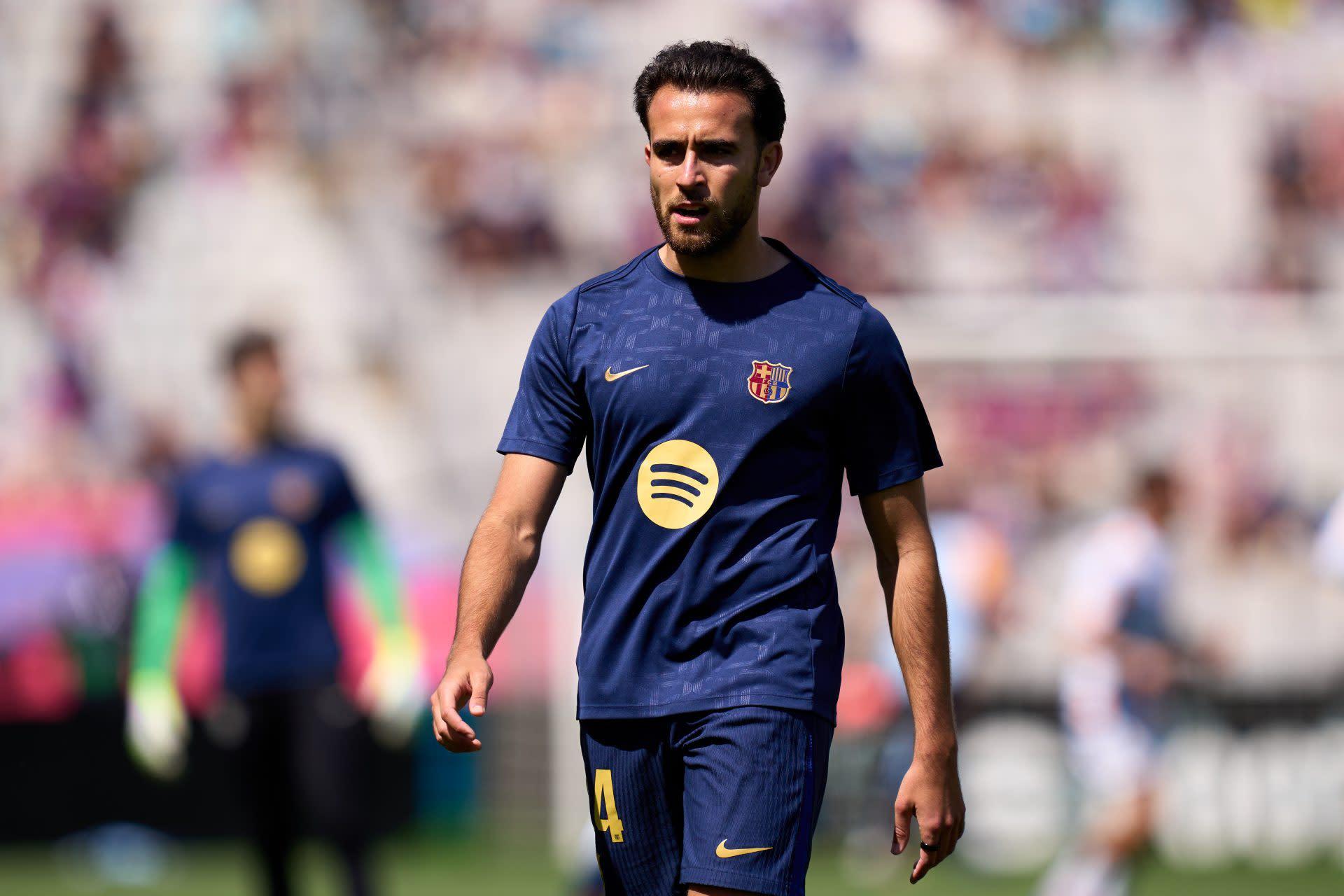Thương vụ gia hạn với hậu vệ đa năng của Barcelona tiến triển tốt, có thể ký hợp đồng 2-3 năm