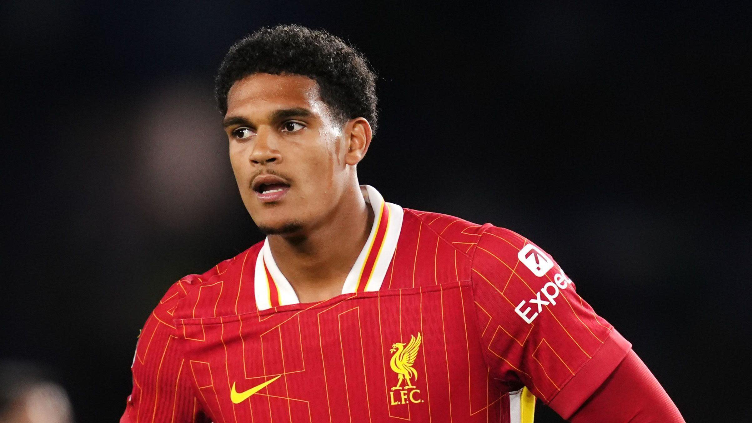 Leverkusen chiêu mộ Quansah từ Liverpool với giá 35 triệu bảng