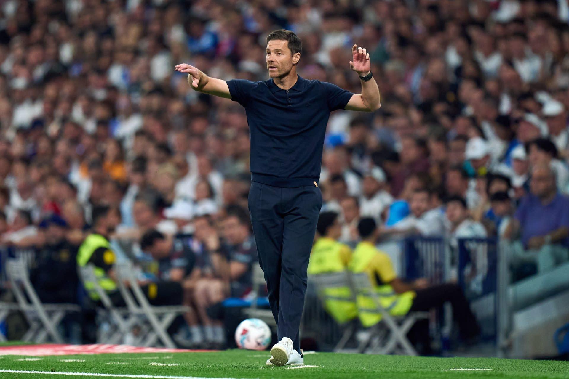 Xabi Alonso vẫn chưa giải quyết tương lai bất định của ngôi sao Real Madrid bị đồn thổi ra đi