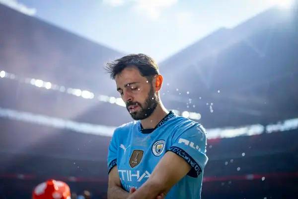 Tiền vệ Man City bật đèn xanh cho Galatasaray khi ban lãnh đạo câu lạc bộ tiến hành tái thiết
