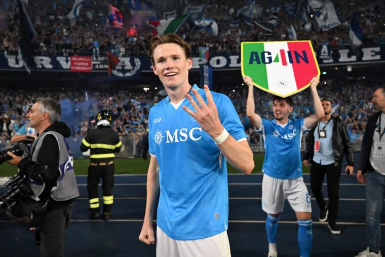 McTominay, Retegui và Reijnders đăng quang danh hiệu MVP Serie A 2024/25
