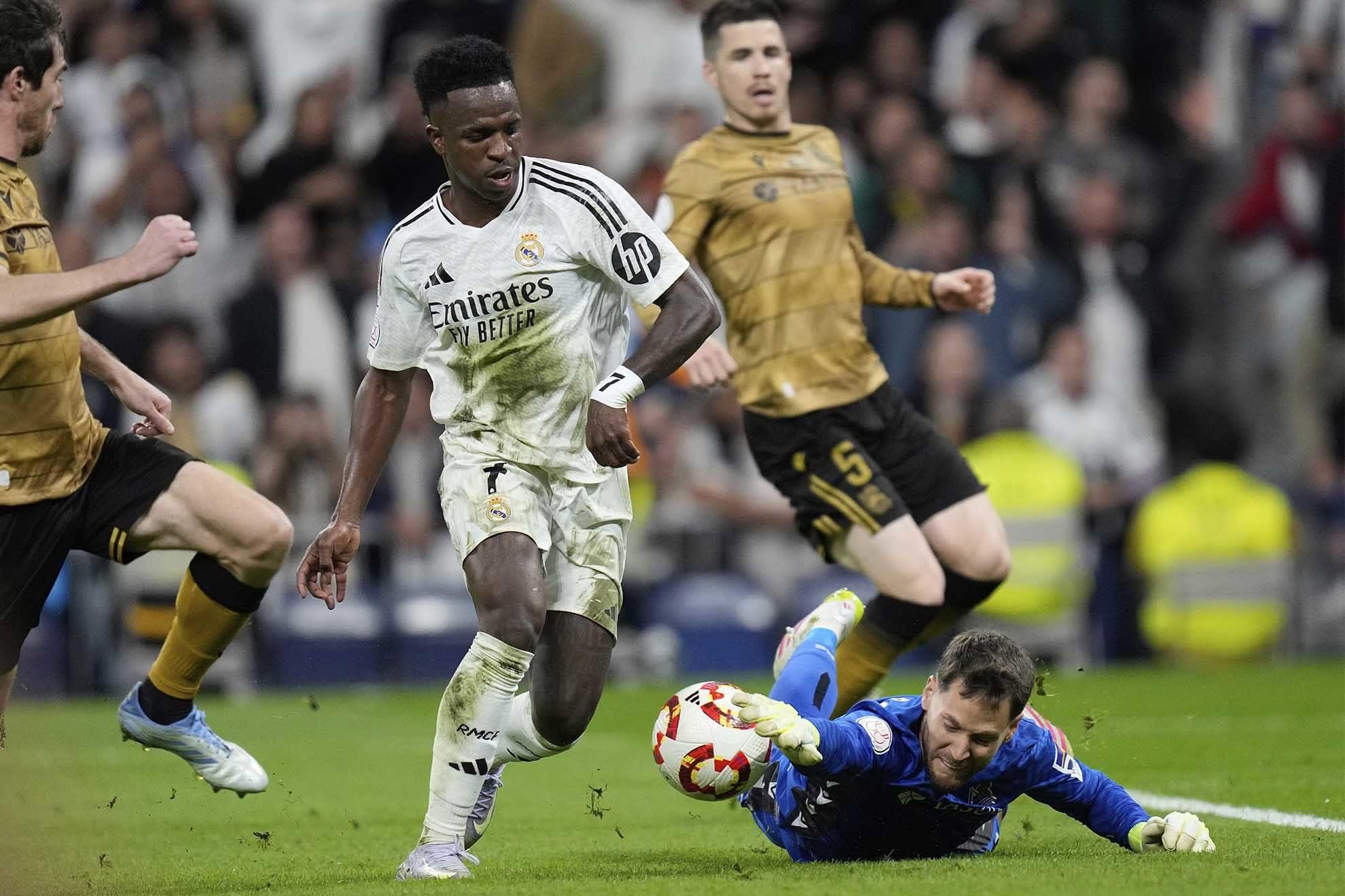 Gây chấn động tại Real Madrid khi Vinicius Junior bí mật đàm phán với đại gia Premier League