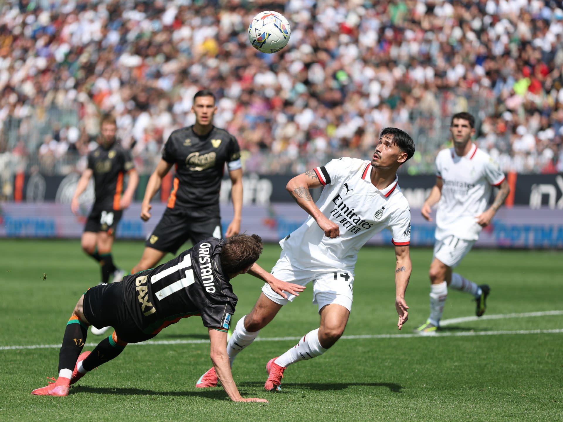 Báo cáo: Toni Kroos đề xuất bản hợp đồng then chốt gia cố hàng tiền vệ Real Madrid