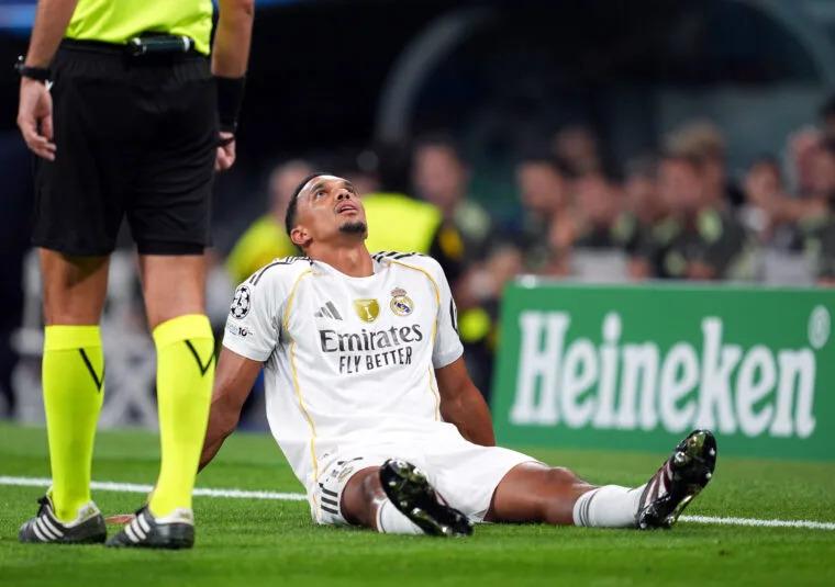 Trent Alexander-Arnold chấn thương nghiêm trọng ngay trong trận ra mắt Champions League cho Real Madrid