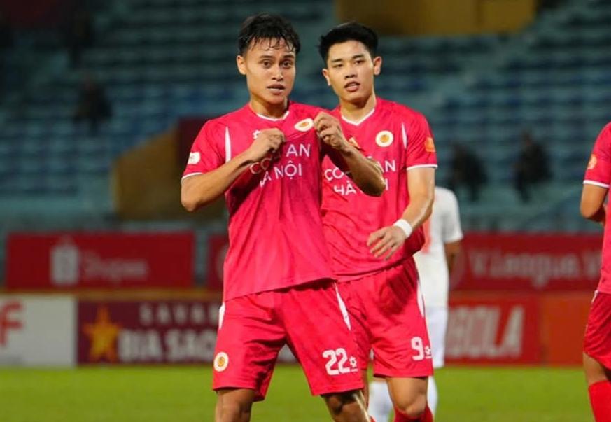 Quang Hải nổ súng bằng siêu phẩm – CAHN thắng như chẻ tre!