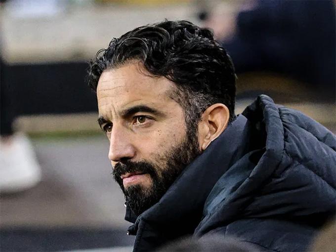 Premier League và Boxing Day trầm lắng nhất lịch sử: Chuyện gì đang xảy ra?