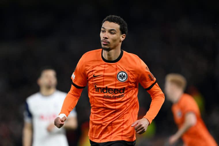 Newcastle United gia nhập cuộc đua giành chữ ký của tiền đạo được săn đón Hugo Ekitike